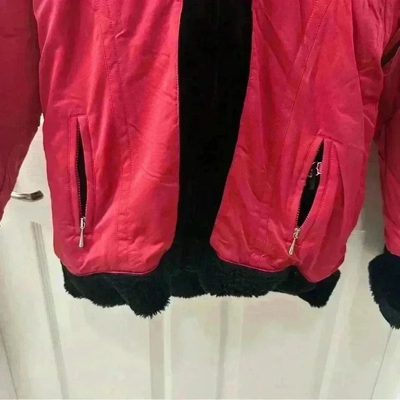 Obermeyer Anastasia Women's Reversible Ski Jacket Red and Black Fleece size 6 - Picture 4 of 11